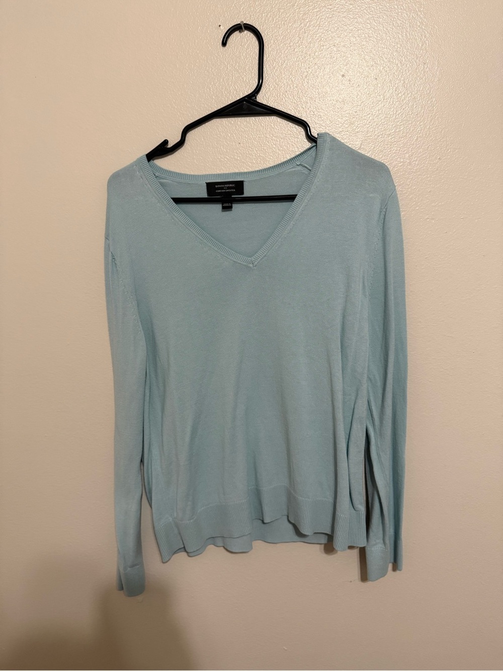 Banana Republic Light Blue V-Neck Long Sleeve Top